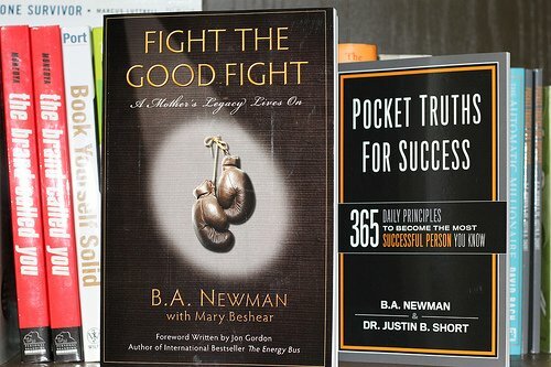 Vecht tegen de goede strijd door Ben Newman